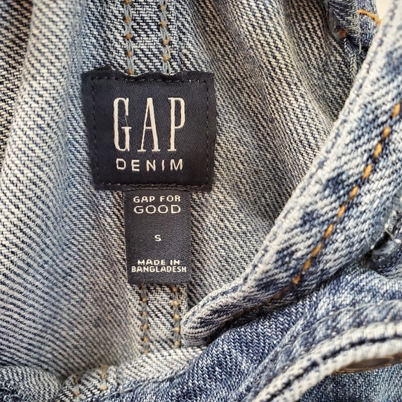 Gap denim distressed overall shorts size small - Picture 7 of 7